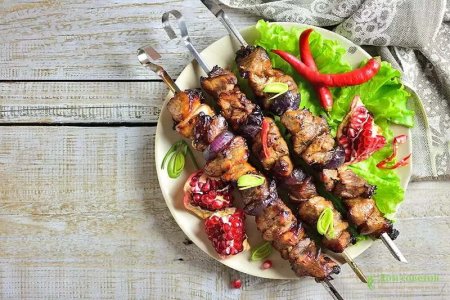 Шашлык в гранатовом соусе